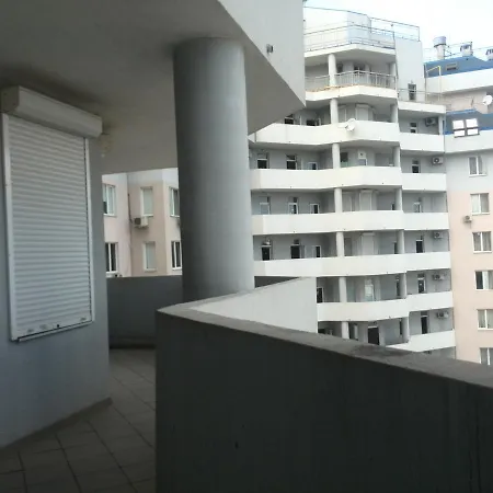 White Studio 21 Lejlighed Odessa