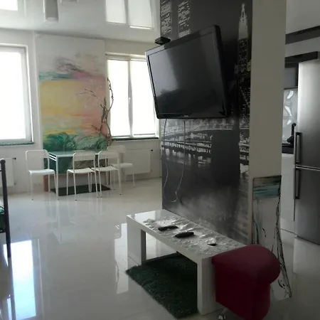 White Studio 21 Lejlighed Odessa