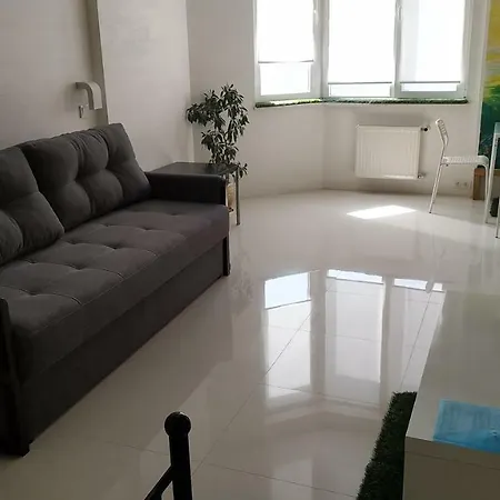 White Studio 21 Odessa